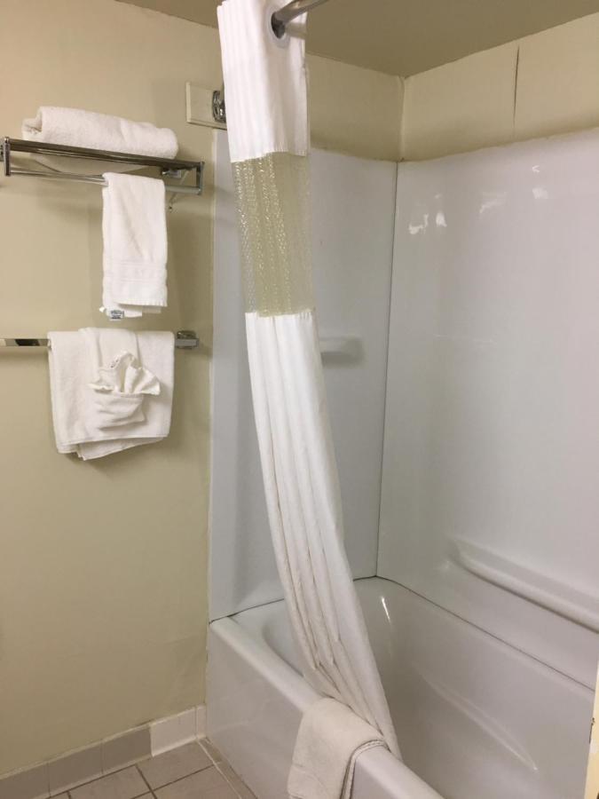 Econo Lodge Inn & Suites Radford-Blacksburg Area Εξωτερικό φωτογραφία