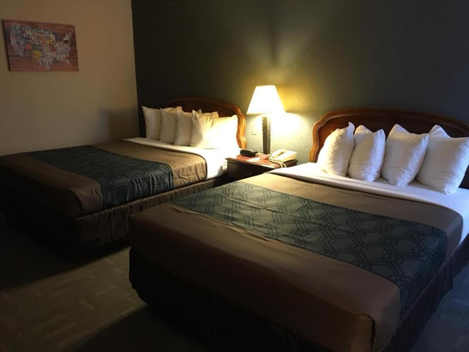 Econo Lodge Inn & Suites Radford-Blacksburg Area Εξωτερικό φωτογραφία