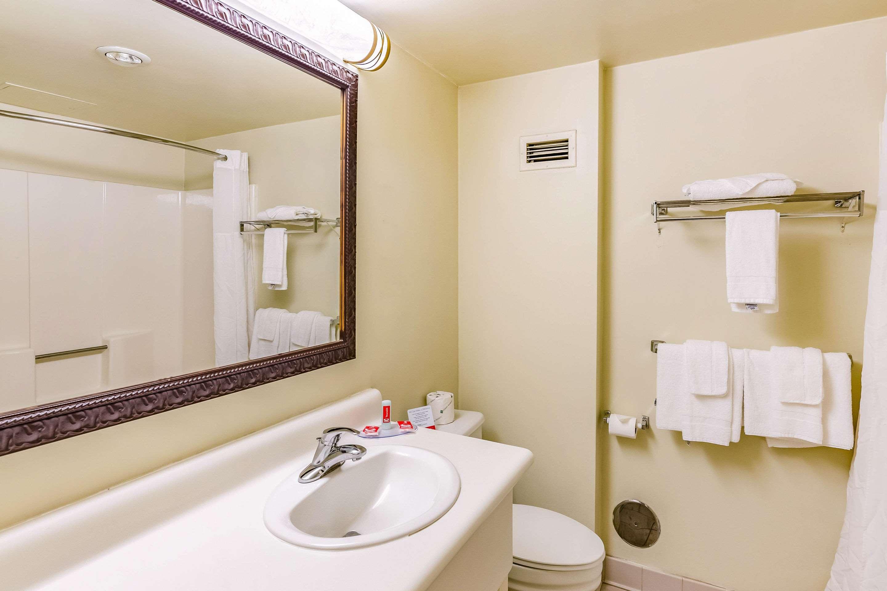 Econo Lodge Inn & Suites Radford-Blacksburg Area Εξωτερικό φωτογραφία