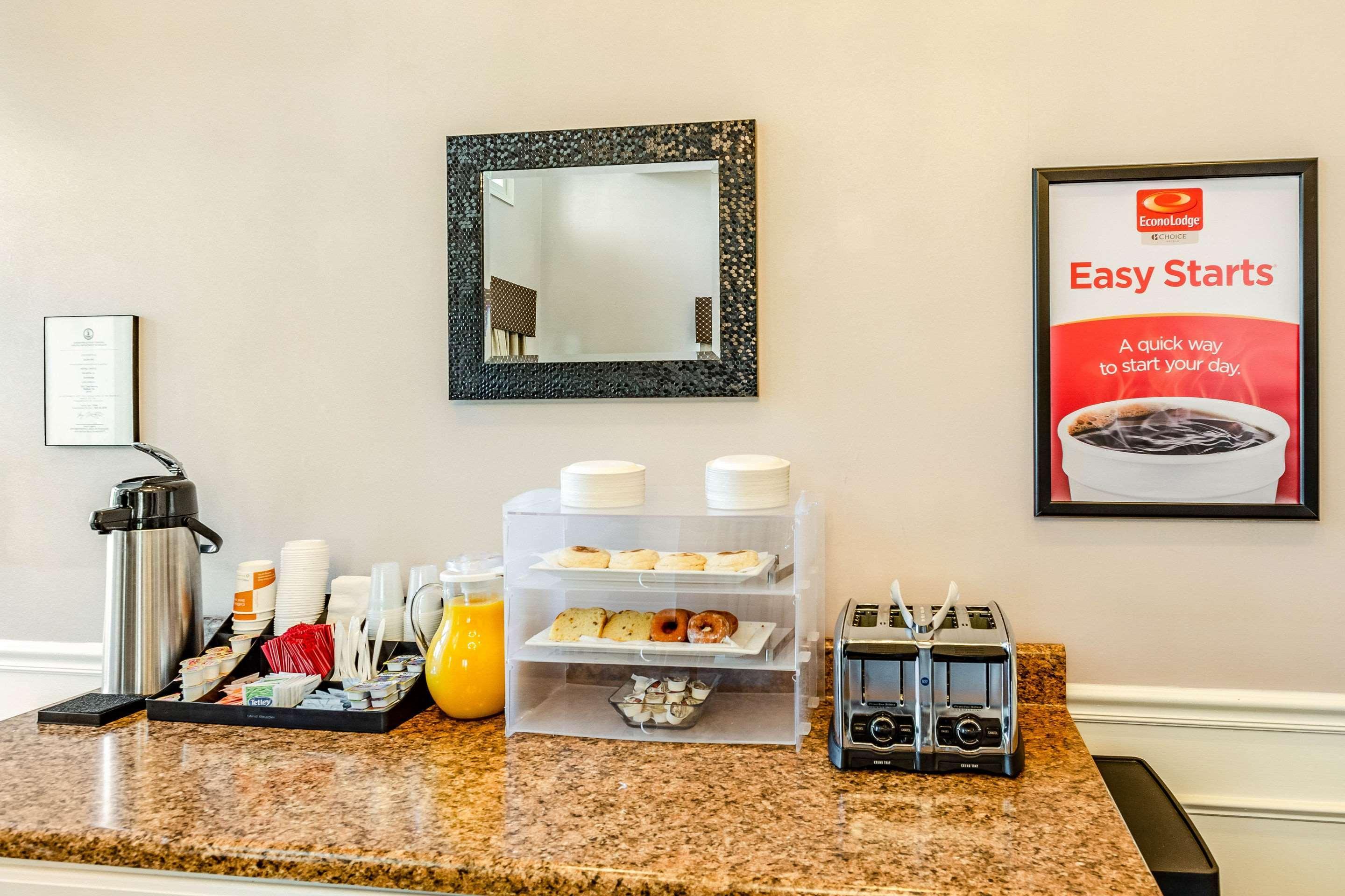 Econo Lodge Inn & Suites Radford-Blacksburg Area Εξωτερικό φωτογραφία