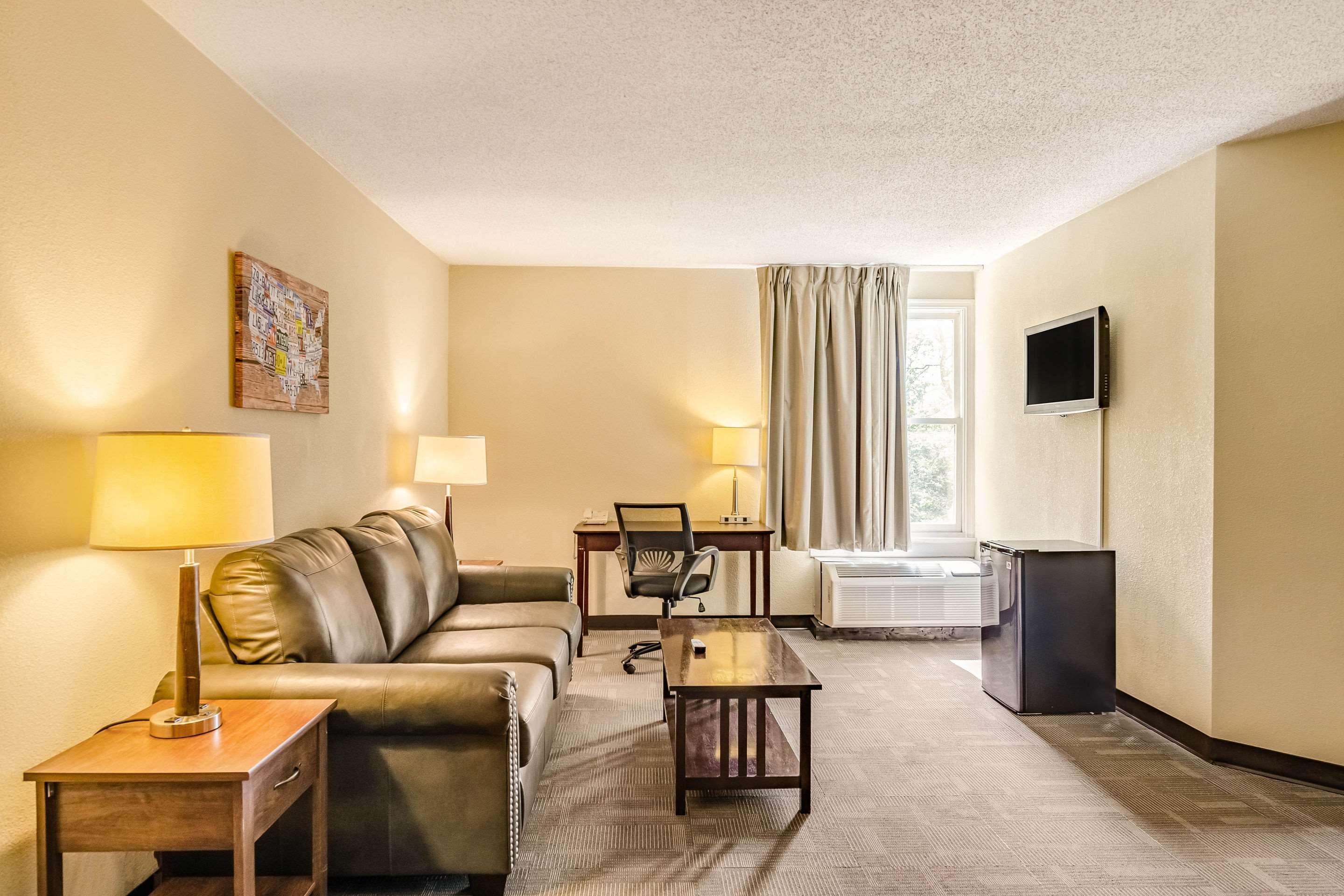 Econo Lodge Inn & Suites Radford-Blacksburg Area Εξωτερικό φωτογραφία