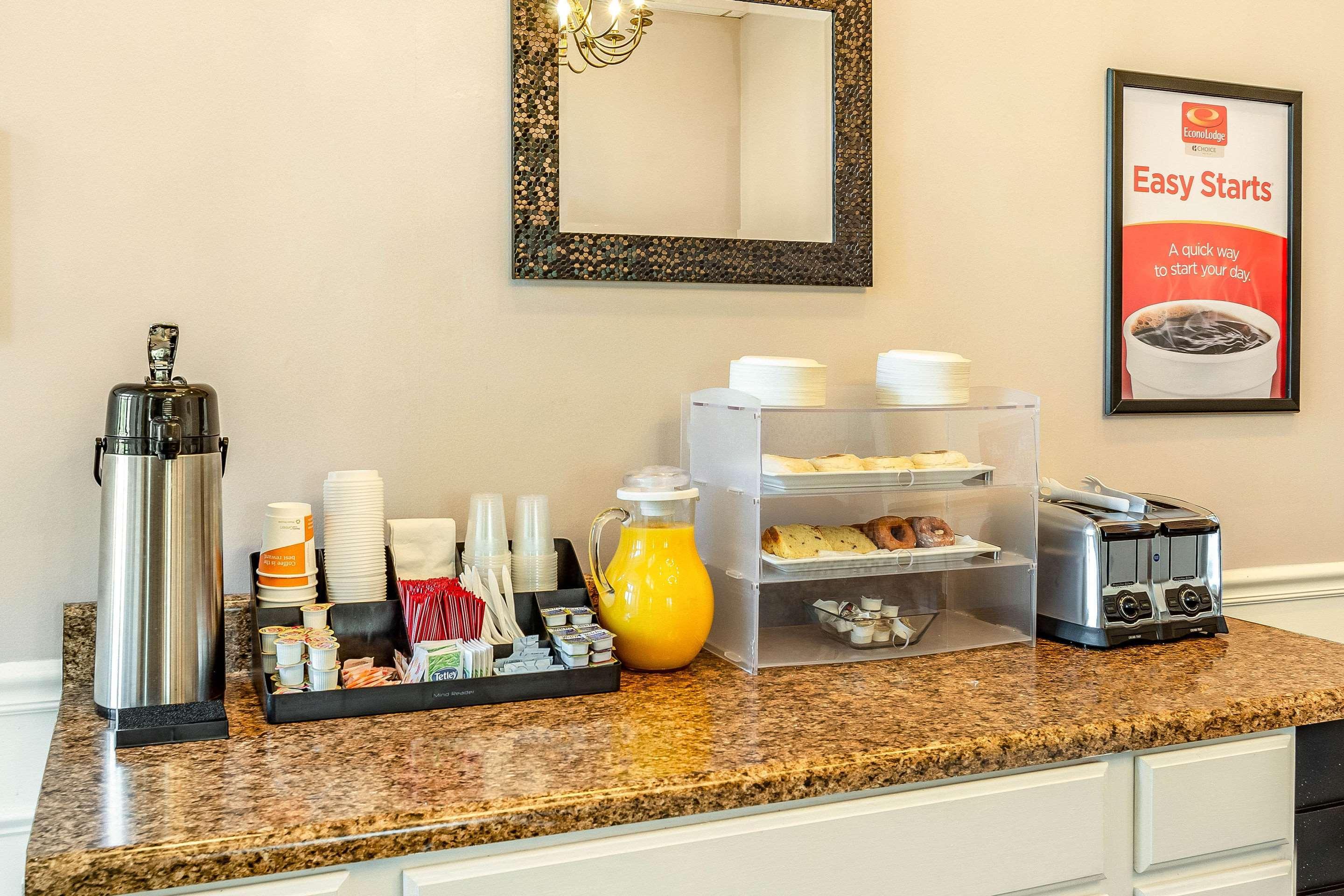 Econo Lodge Inn & Suites Radford-Blacksburg Area Εξωτερικό φωτογραφία