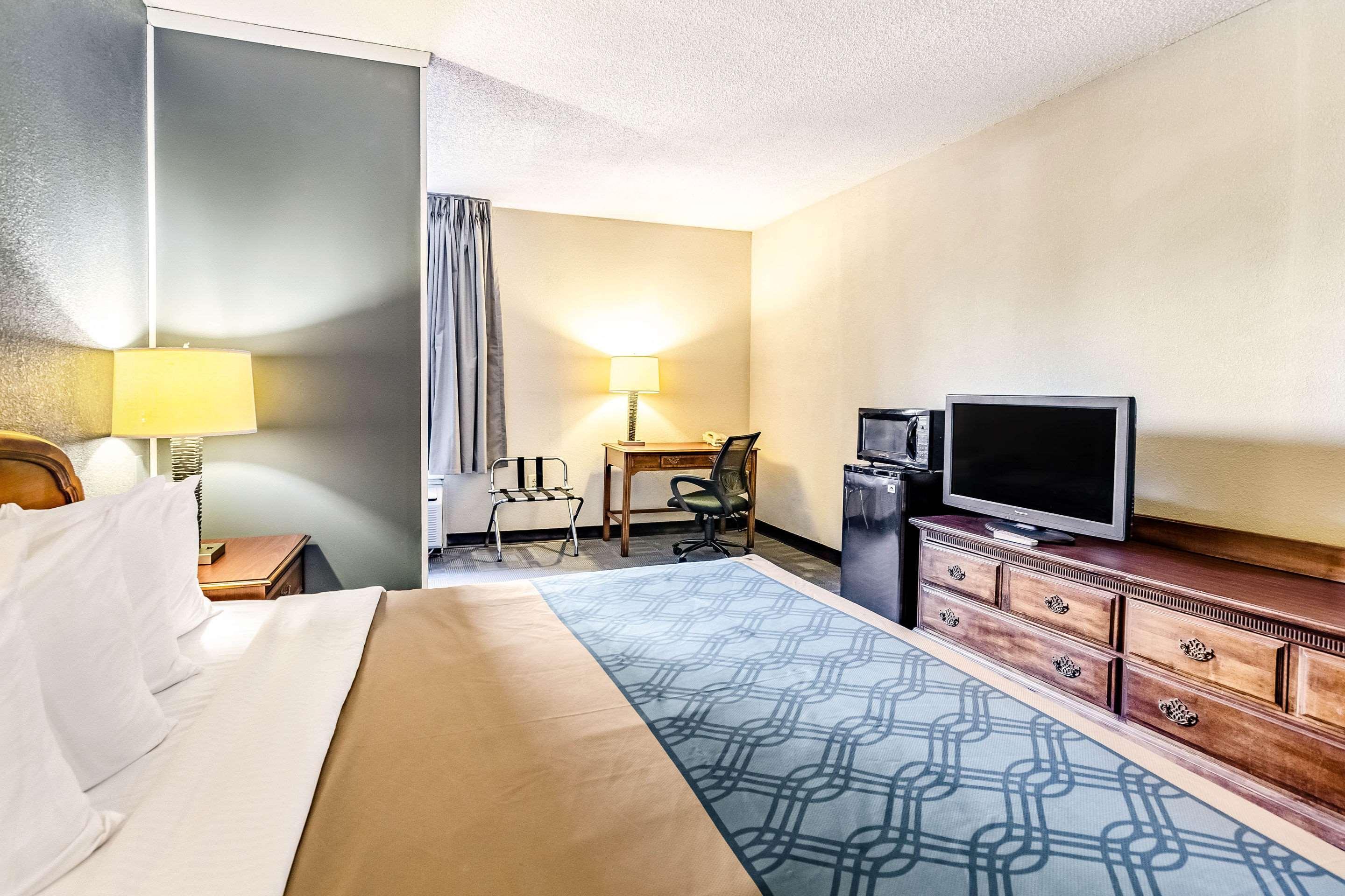 Econo Lodge Inn & Suites Radford-Blacksburg Area Εξωτερικό φωτογραφία