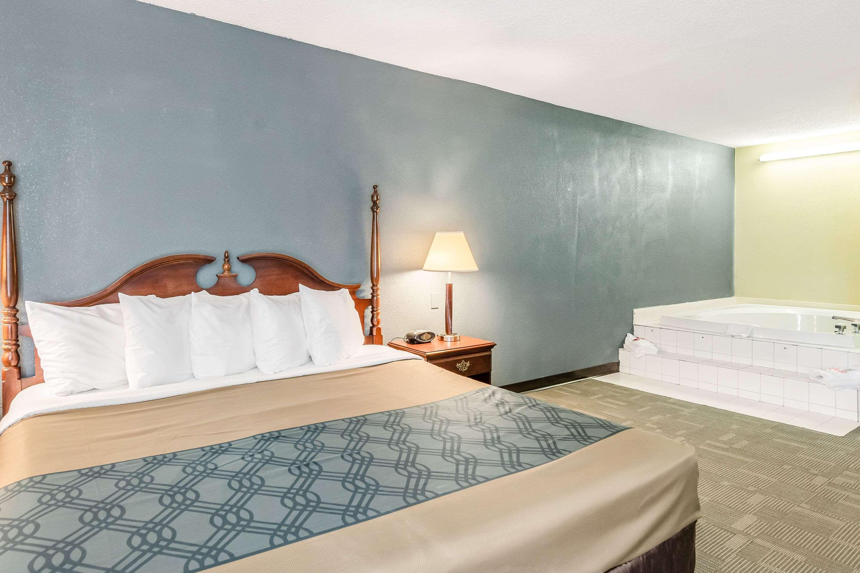Econo Lodge Inn & Suites Radford-Blacksburg Area Εξωτερικό φωτογραφία