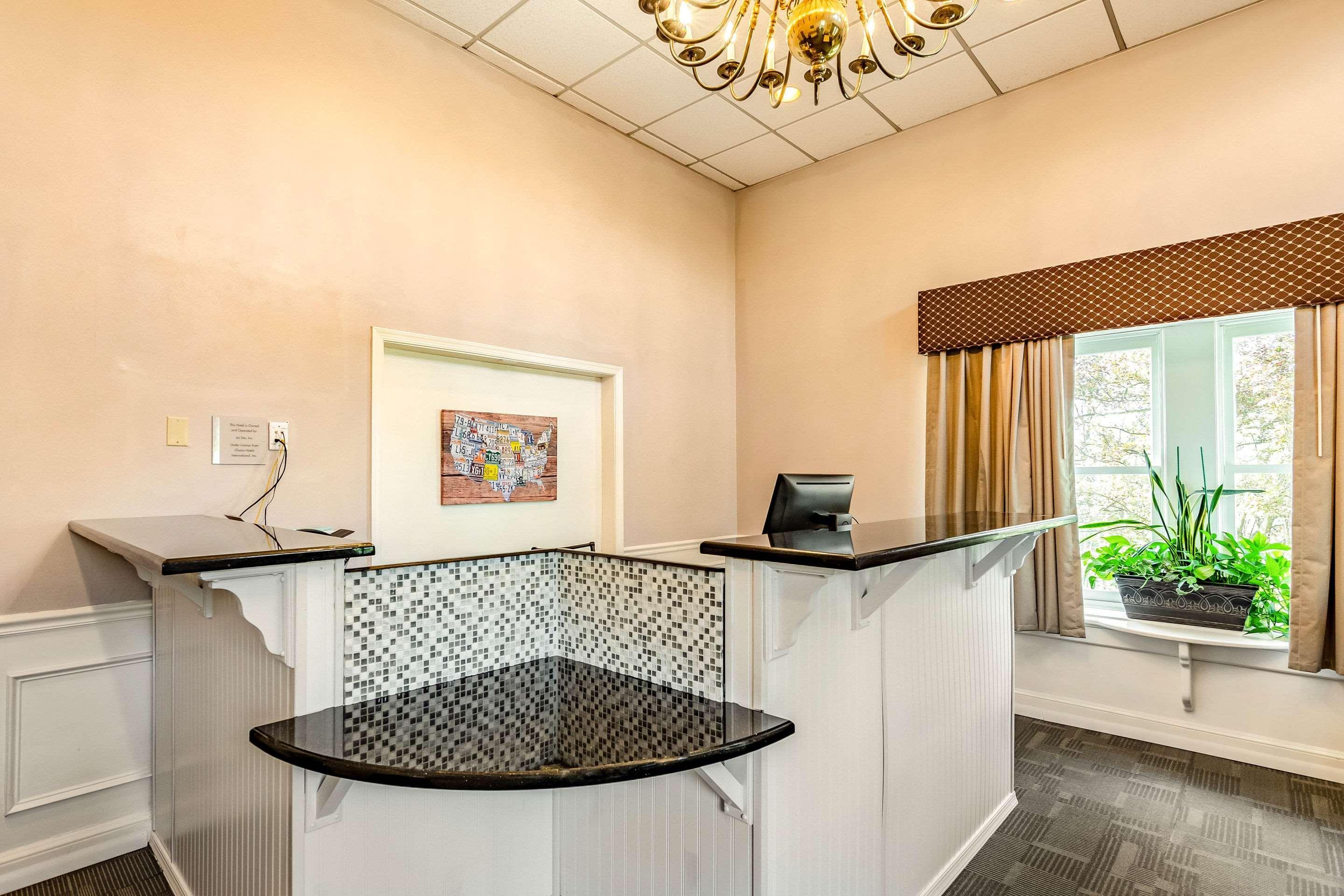 Econo Lodge Inn & Suites Radford-Blacksburg Area Εξωτερικό φωτογραφία