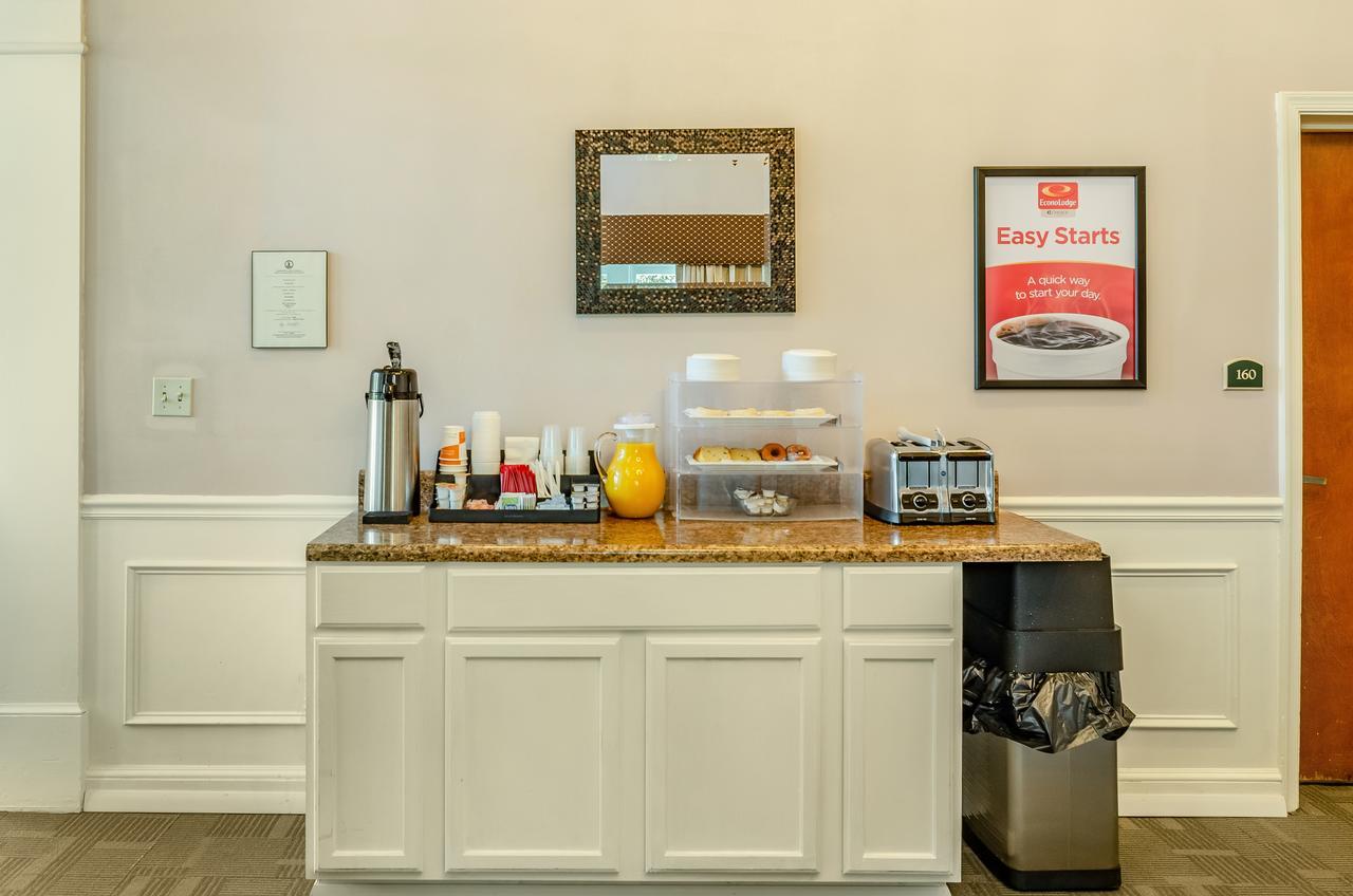 Econo Lodge Inn & Suites Radford-Blacksburg Area Εξωτερικό φωτογραφία