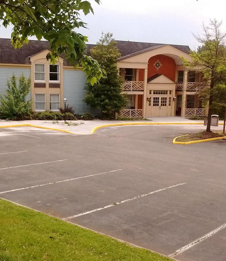 Econo Lodge Inn & Suites Radford-Blacksburg Area Εξωτερικό φωτογραφία
